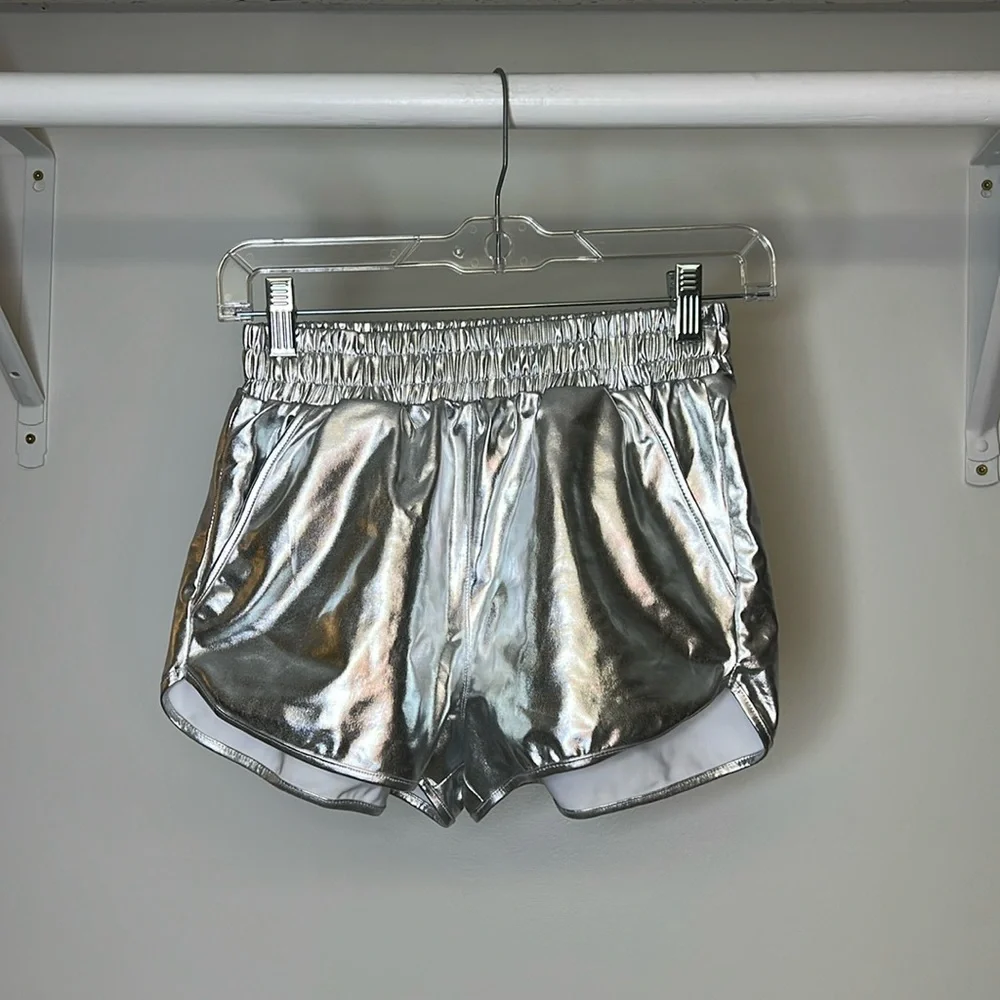 Amazon Silver Shimmer Shorts- XS/S‎